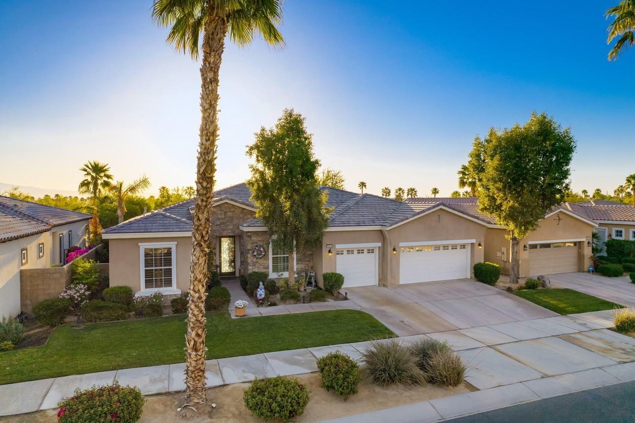 60602 Juniper Ln - Photo 4 of 50