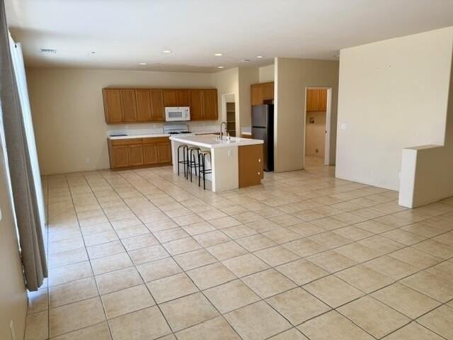 47497 Lagoon Ct - Photo 7 of 38