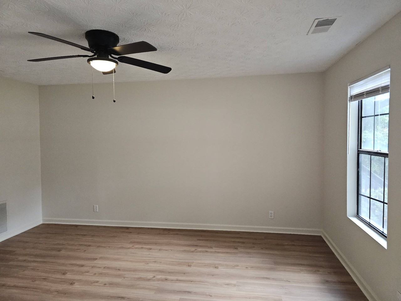490 S Jeff Davis Dr #1 - Photo 3 of 23