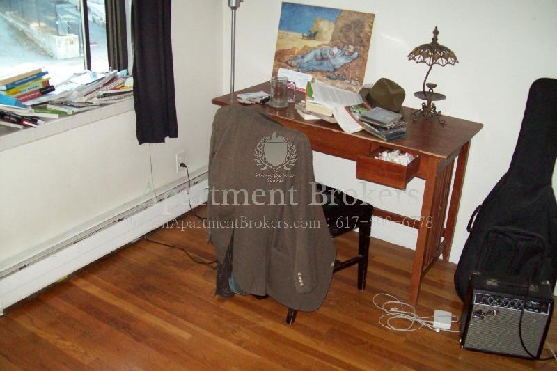 39 Dighton St #12A - Photo 5 of 19