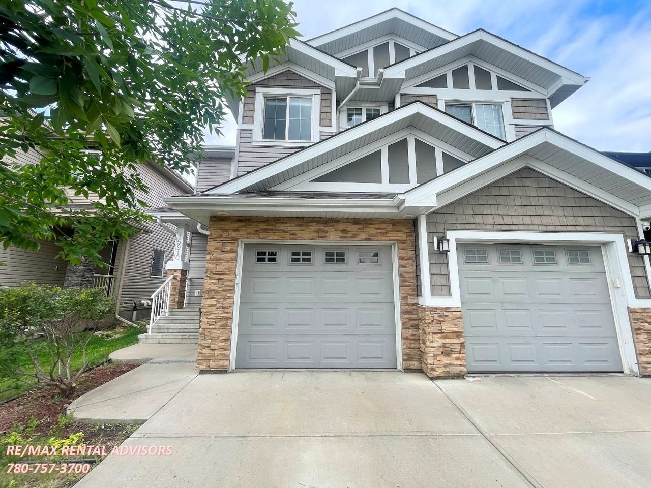 15910 10 Ave Sw - Photo 2 of 20