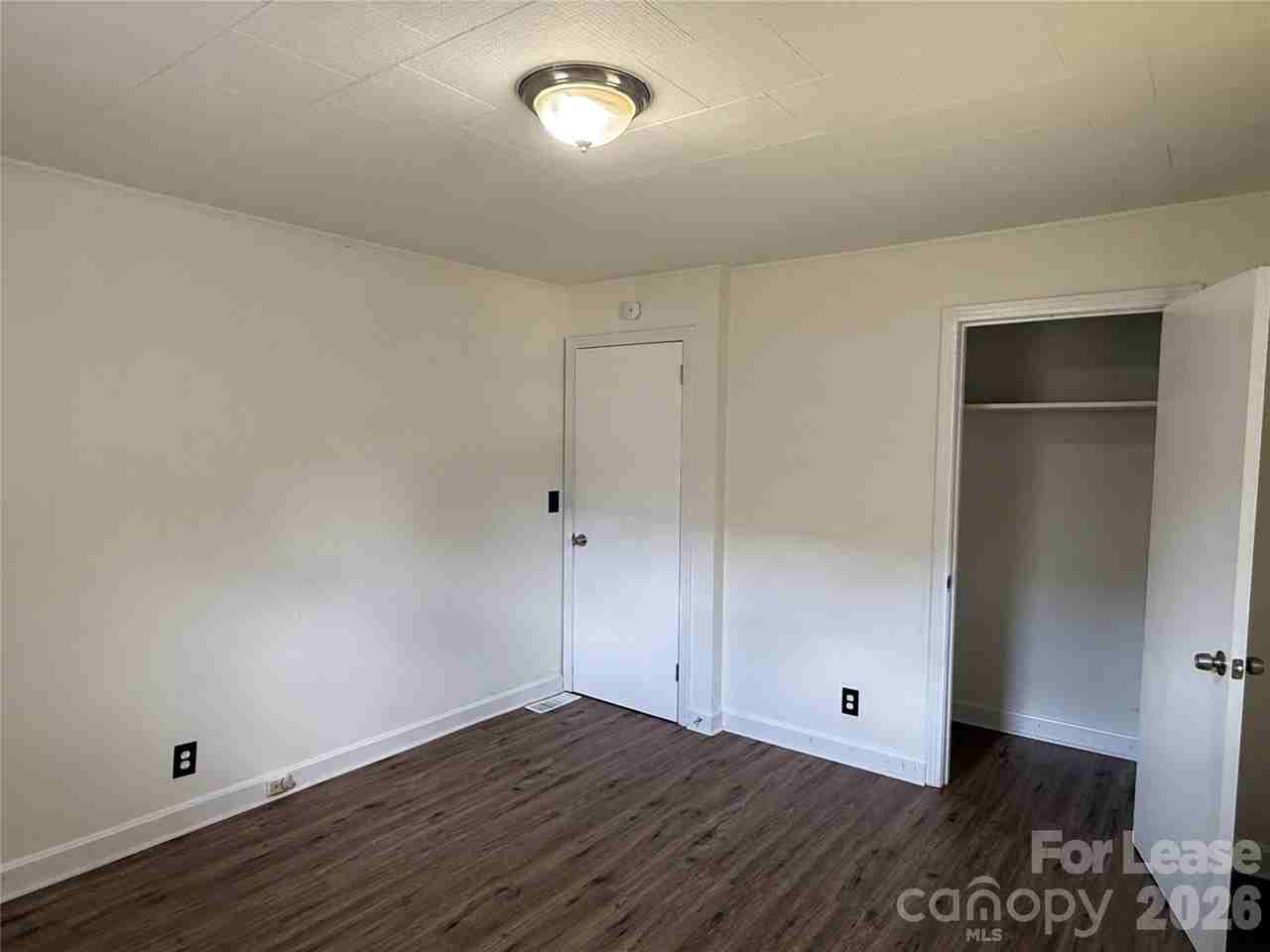 6009 Monteith Dr - Photo 5 of 12