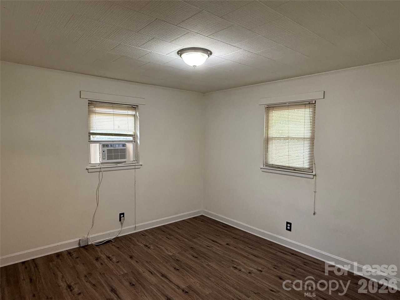 6009 Monteith Dr - Photo 7 of 12