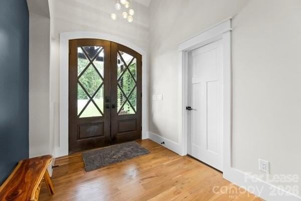 5200 Shoreview Dr - Photo 3 of 32