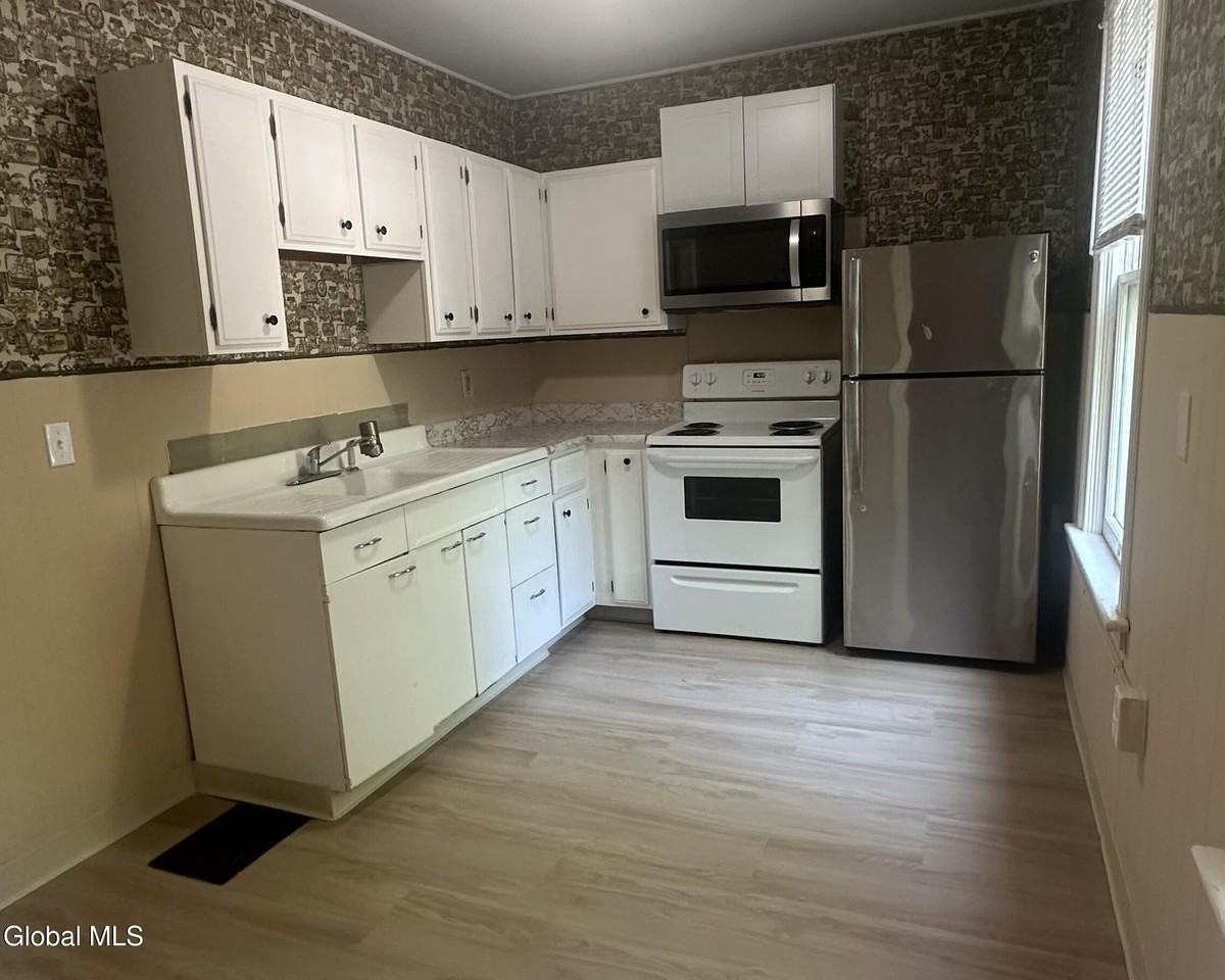 1617 Campbell Ave #FL2 - Photo 2 of 12