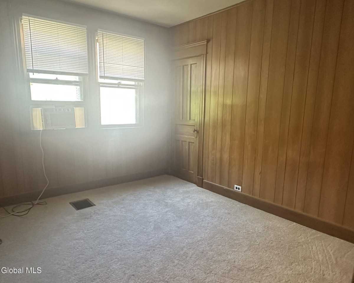 1617 Campbell Ave #FL2 - Photo 5 of 12