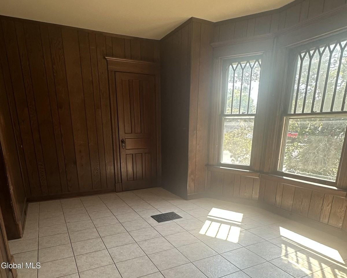 1617 Campbell Ave #FL2 - Photo 6 of 12