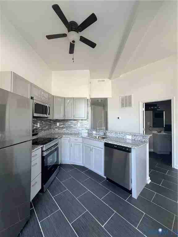 1223 W Leigh St - Photo 2 of 12