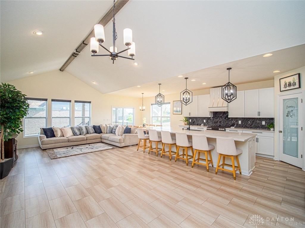 10015 Washington Glen Dr - Photo 2 of 32