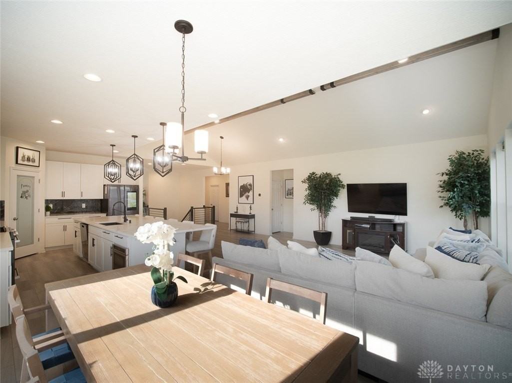 10015 Washington Glen Dr - Photo 6 of 32