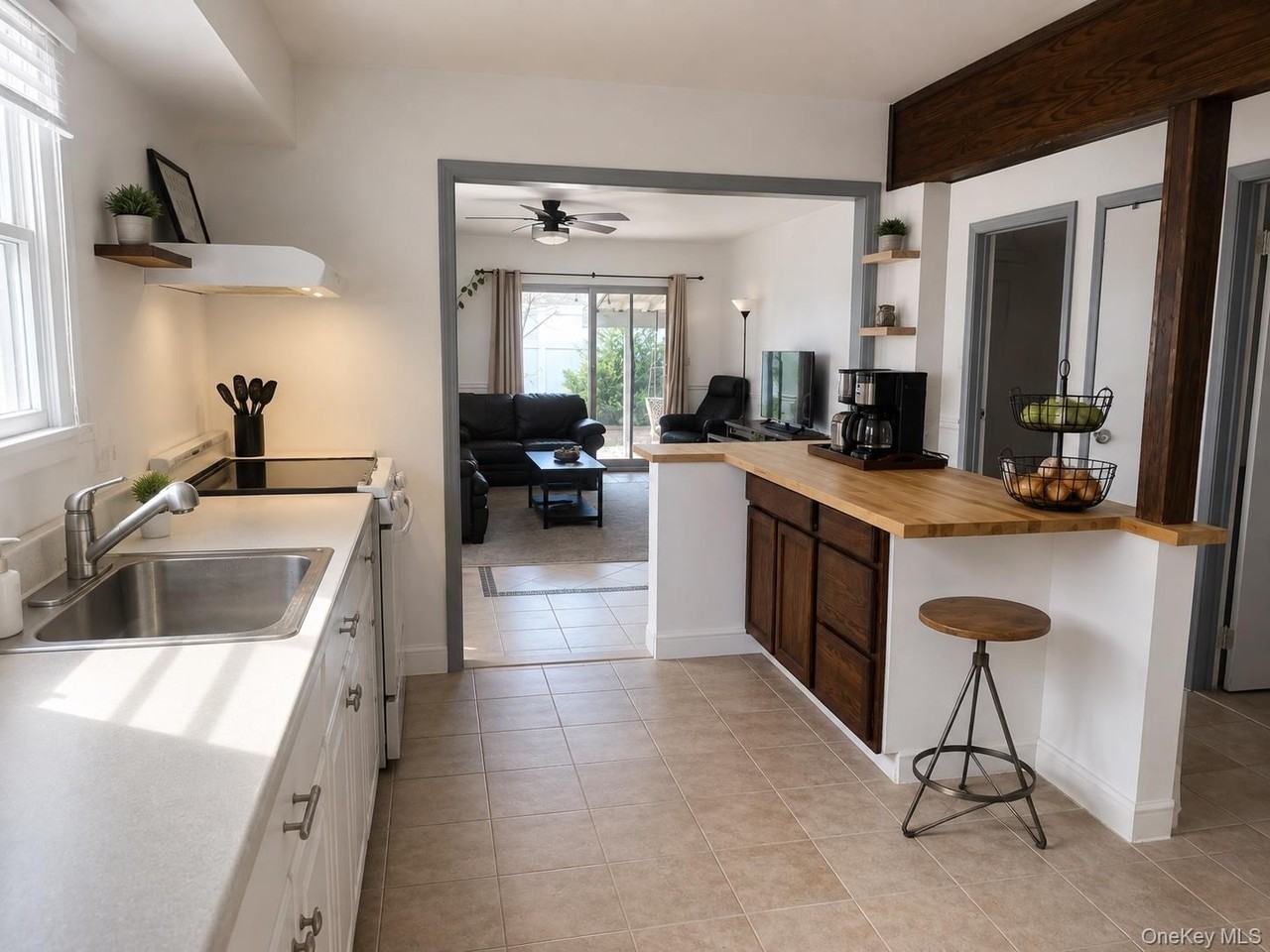 458 W Chester St - Photo 4 of 11