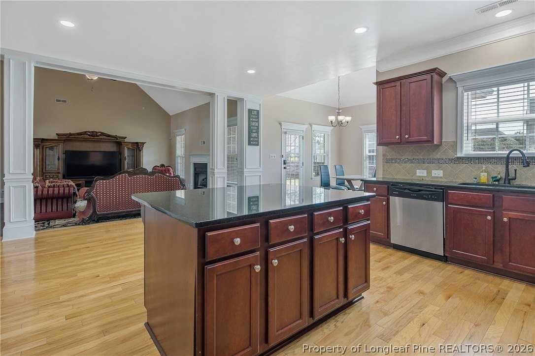5205 Pride Ln - Photo 6 of 36
