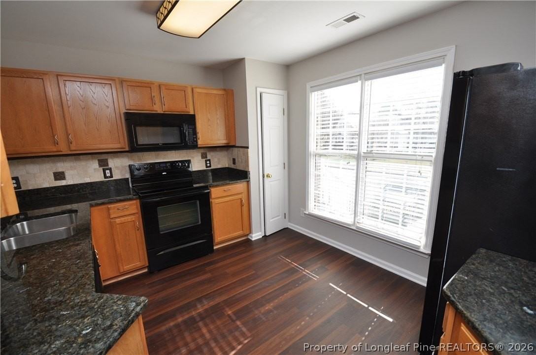 402 Knightsborough Way - Photo 3 of 37