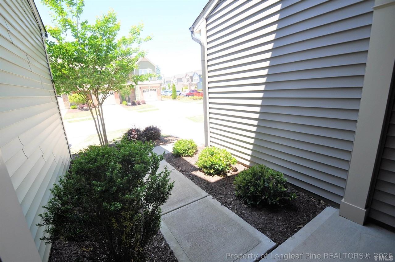209 Brier Crossings Loop - Photo 2 of 30