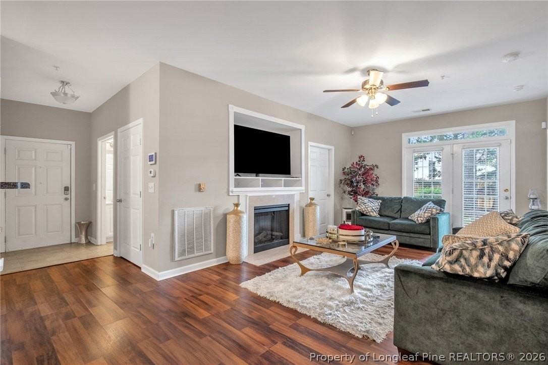 625 Marshtree Ln #104 - Photo 7 of 33