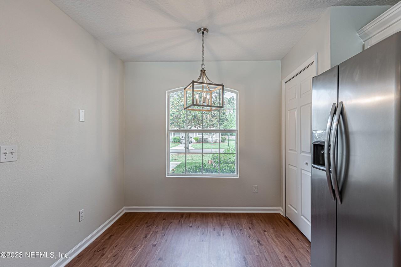 2315 Wood Hollow Ln - Photo 7 of 29