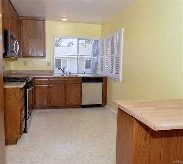 2470 Coventry Cir Unit 66 - Photo 3 of 39