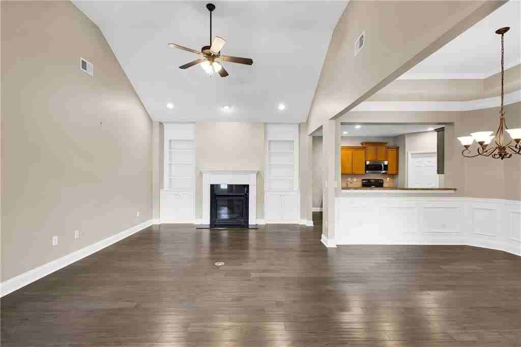 5358 Manor View Dr Nw #12 - Photo 3 of 31