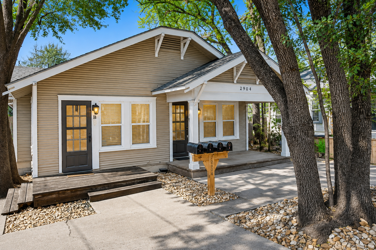 2904 Pearl St #B - Photo 3 of 13