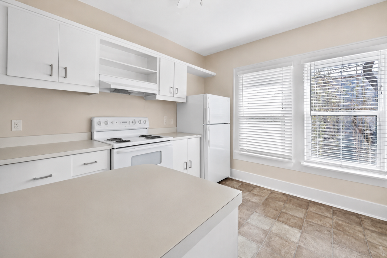 2904 Pearl St #B - Photo 7 of 13