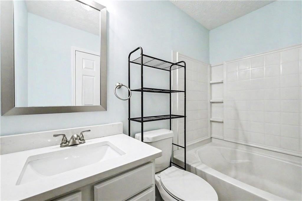 5606 Union Pointe Dr - Photo 6 of 8