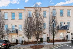 featured image of 160 Clover Ct