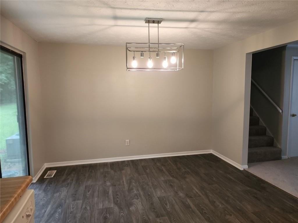 6400 Pleasant Dr - Photo 5 of 15