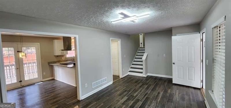 4872 Lewis Rd - Photo 6 of 29