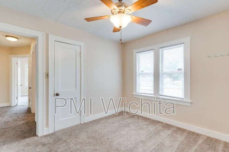 1927 W Mccormick Ave - Photo 7 of 13