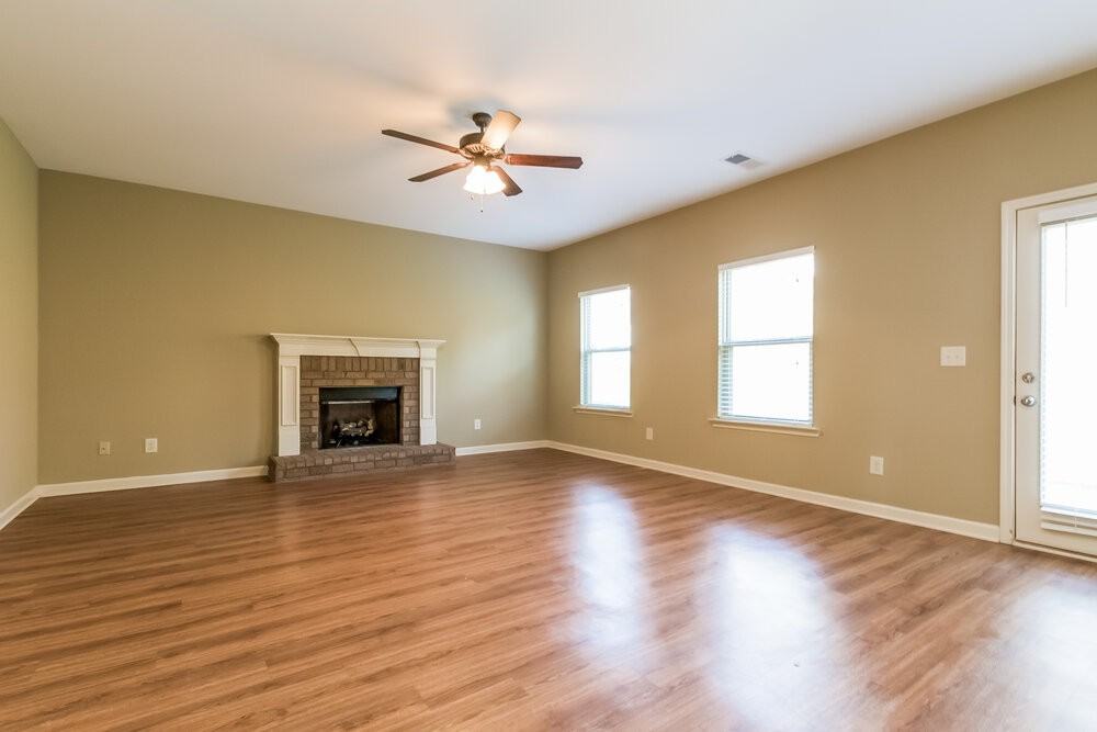 44 Hamil Ct Nw - Photo 4 of 17