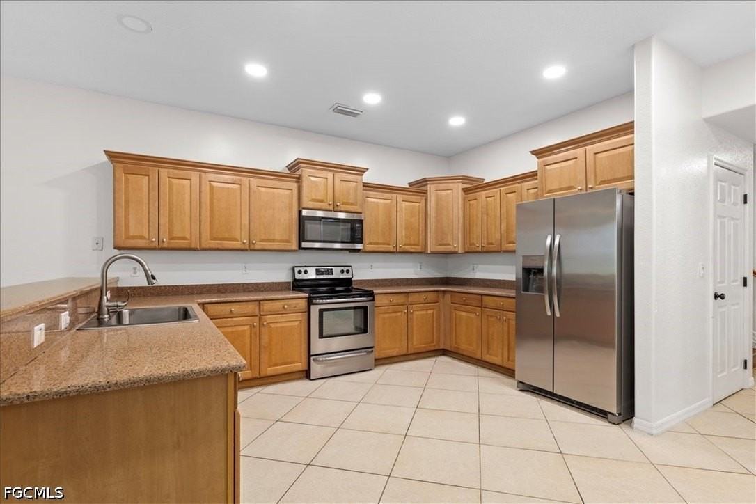 9717 Blue Stone Cir - Photo 2 of 34