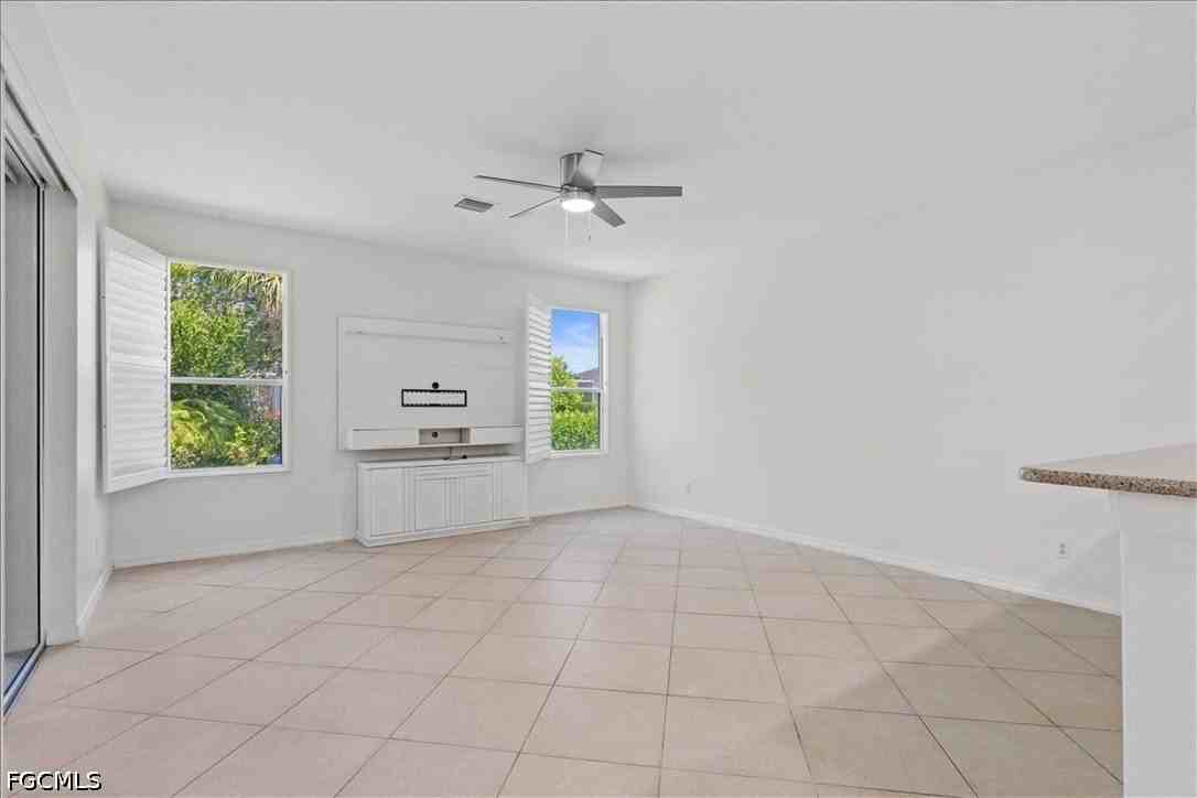 9717 Blue Stone Cir - Photo 5 of 34