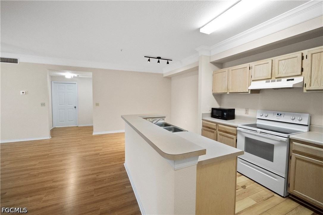 11510 Villa Grand #403 - Photo 5 of 28