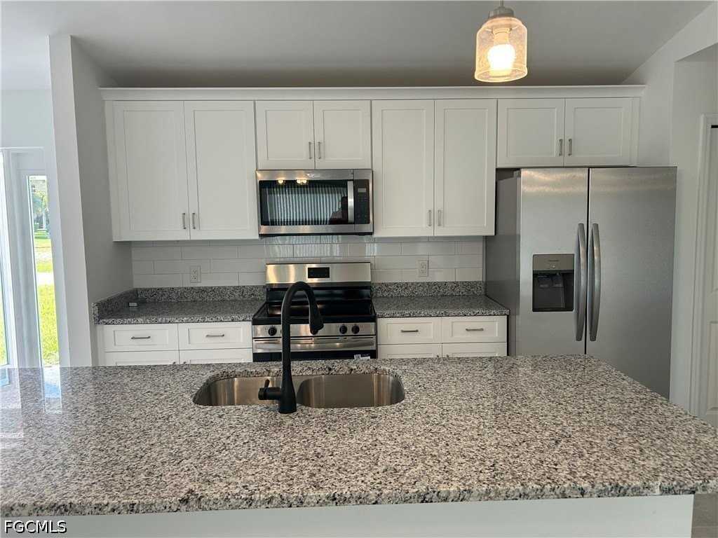 2825 Nw 25th Ln - Photo 2 of 16