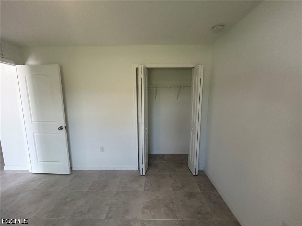 2825 Nw 25th Ln - Photo 5 of 16