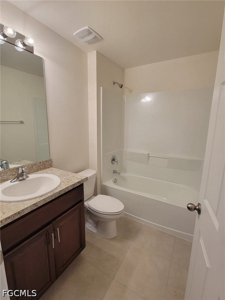 2603 65th St W - Photo 3 of 10