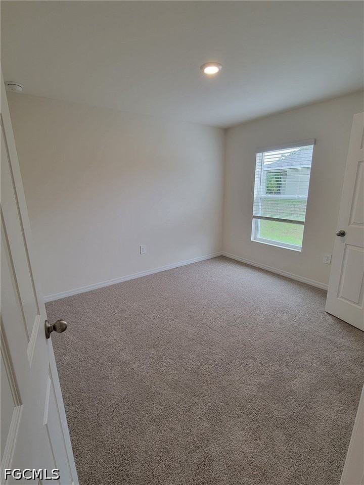 2603 65th St W - Photo 4 of 10