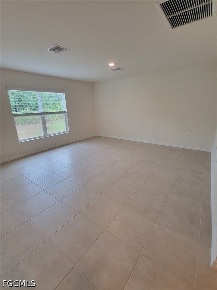 2603 65th St W - Photo 5 of 10