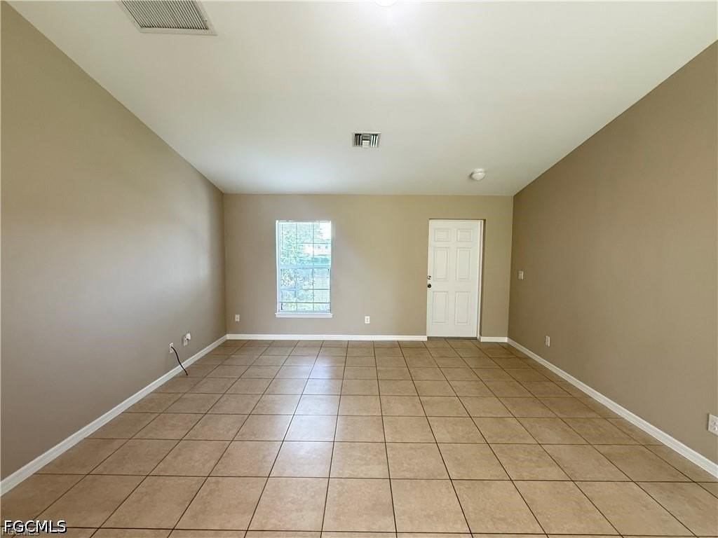 1727 Nw 15th St - Photo 2 of 18