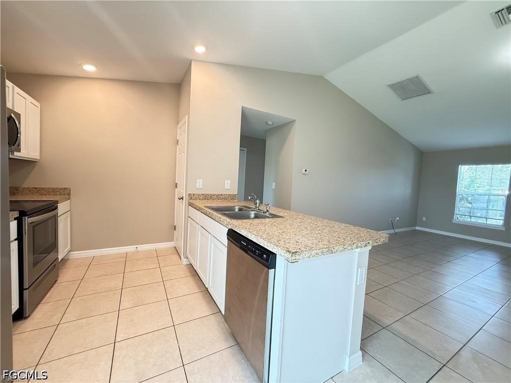 1727 Nw 15th St - Photo 4 of 18