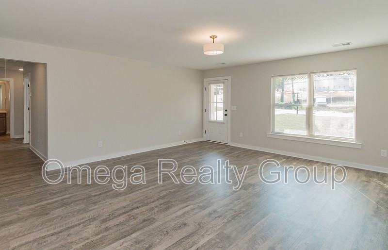 39 Hadley Ct - Photo 7 of 38