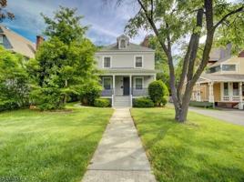 featured image of 285 Claremont Ave
