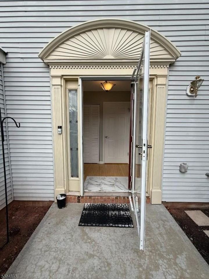 1902 Bayley Ct - Photo 3 of 48