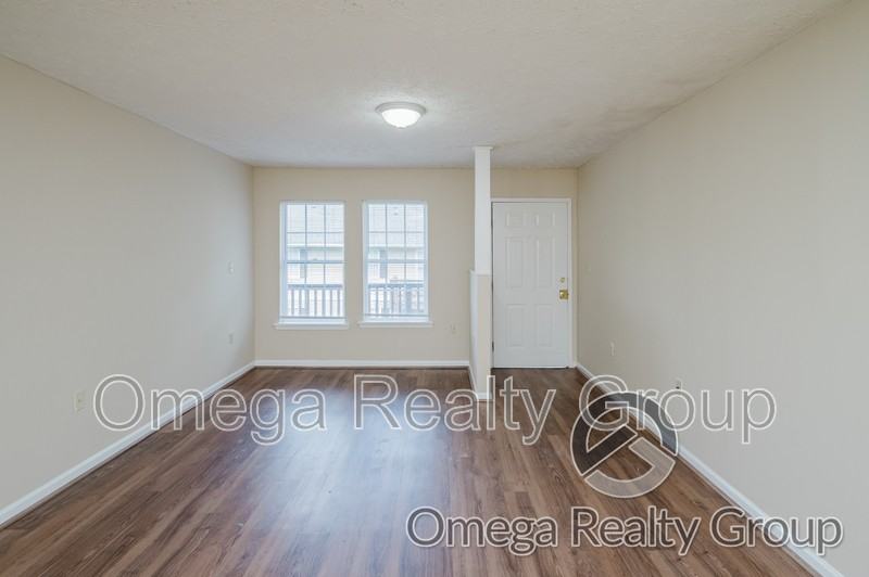 156 Patton St W #D - Photo 7 of 23