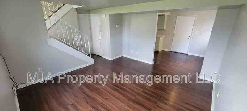 3349 Westsouth - Photo 3 of 7