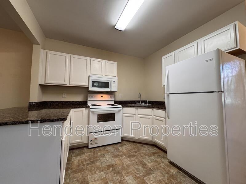 224 Harrill St - Photo 5 of 19