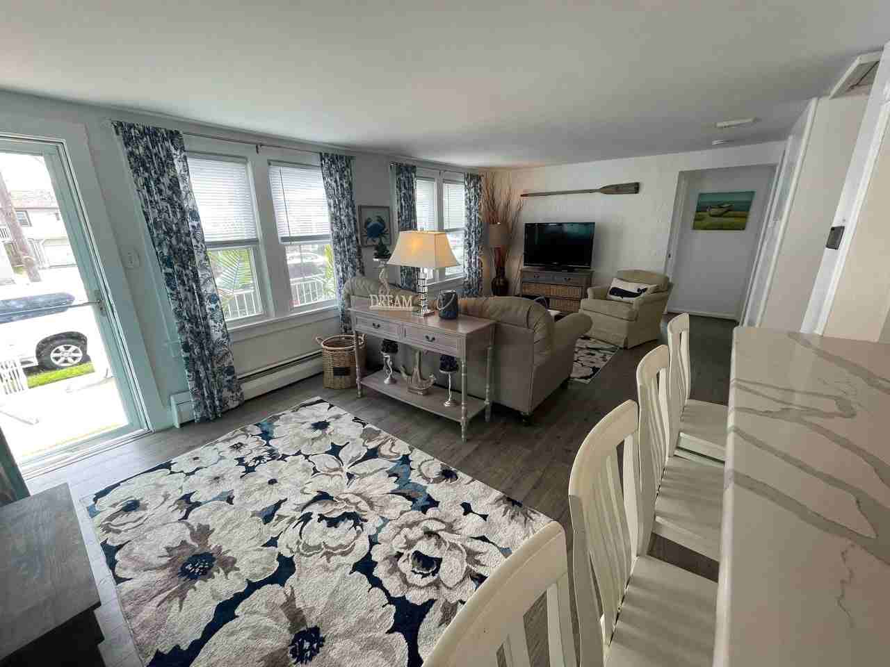 120 N Monroe Ave - Photo 7 of 22