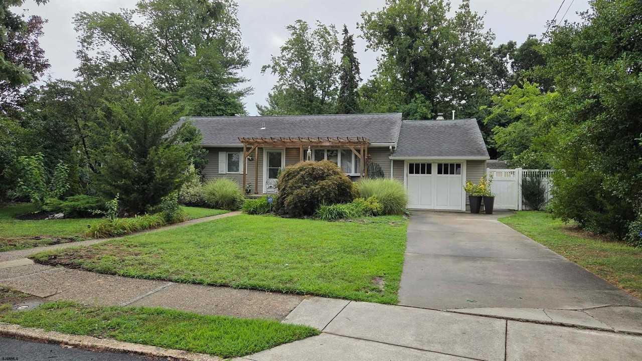 308 Steven Dr - Photo 2 of 22