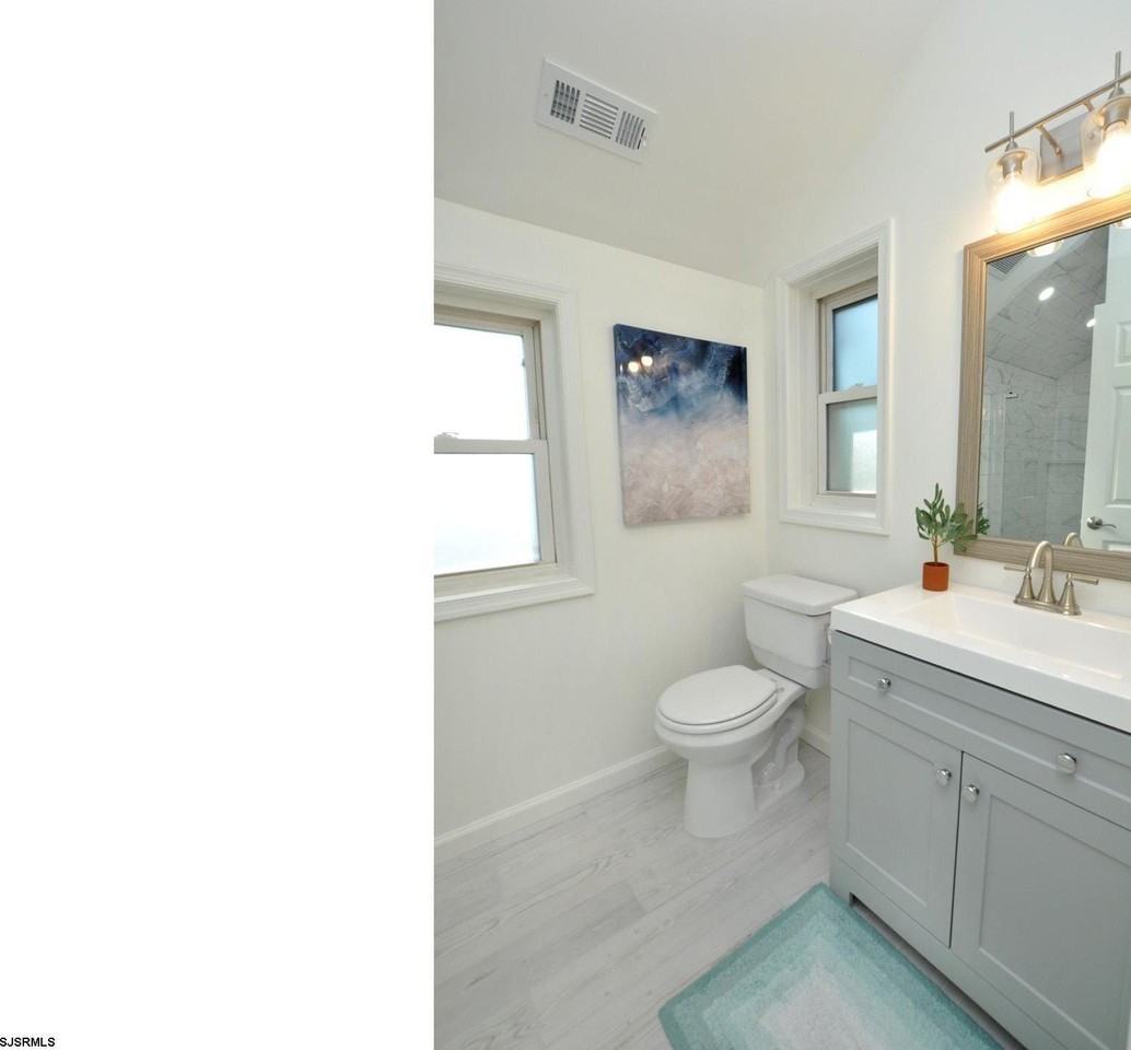 104 N Dudley Ave - Photo 7 of 17