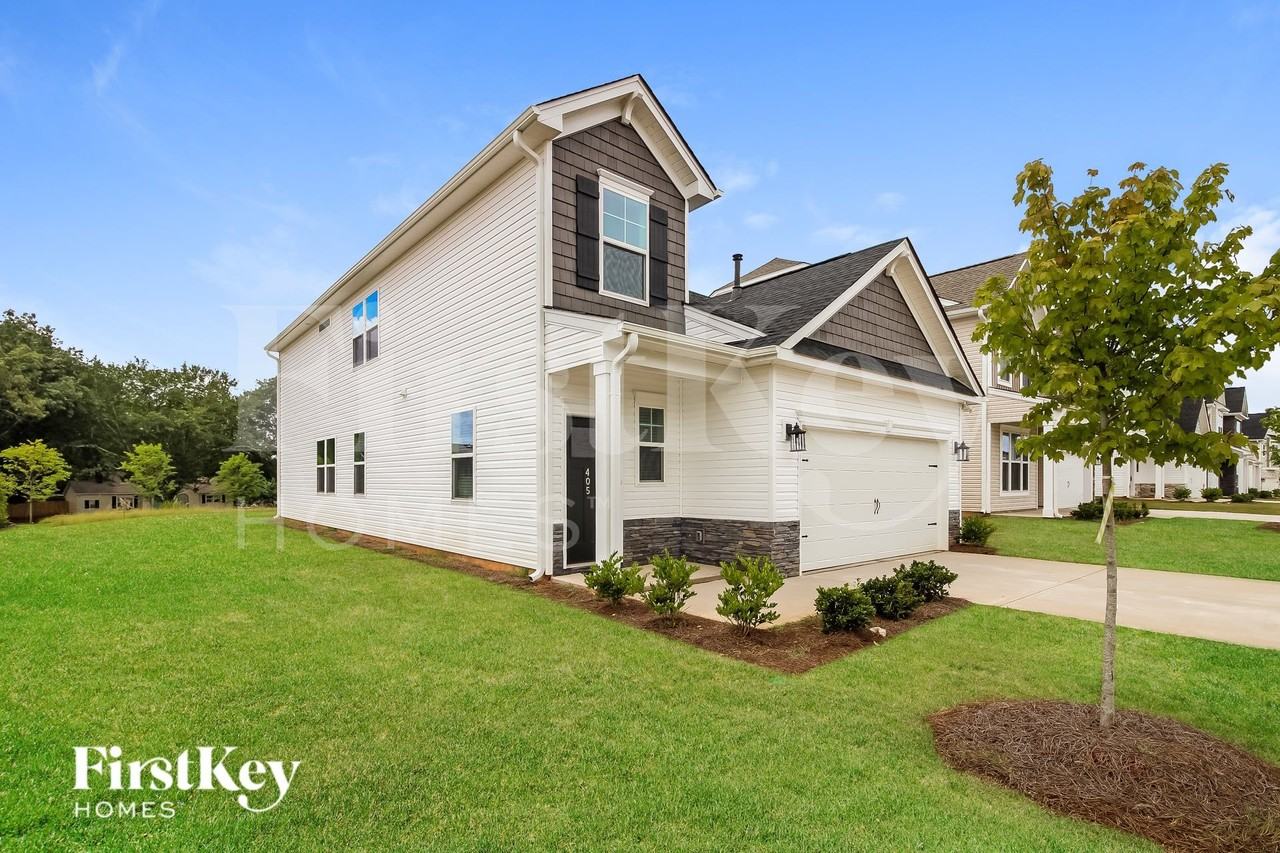 405 Yoshino Cherry Dr - Photo 2 of 16
